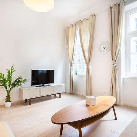 Modernes Apartment Im Charmanten Cottage Viertel Viena Exterior foto